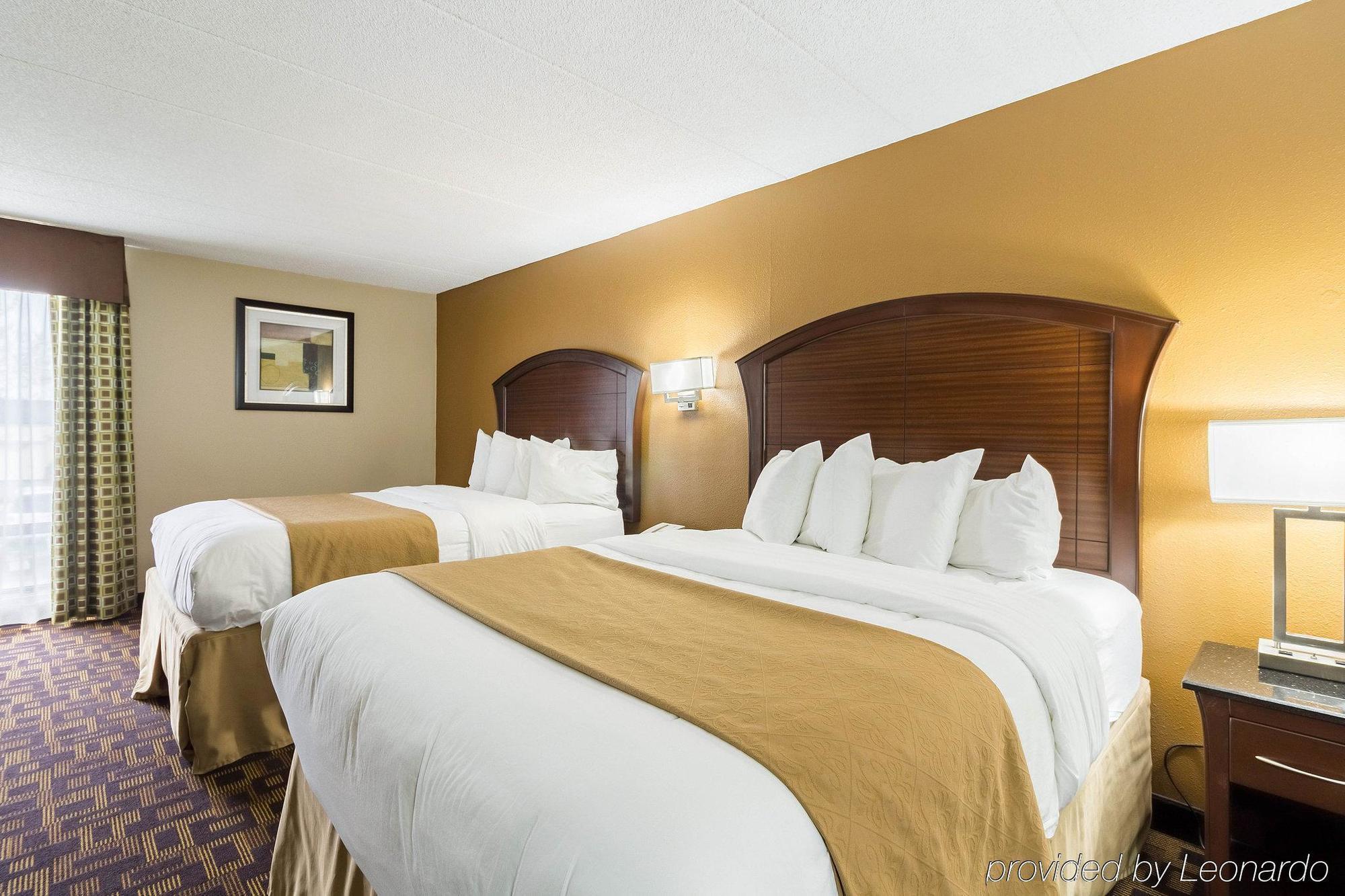 Quality Inn & Suites Arden Hills - Saint Paul North Exterior photo
